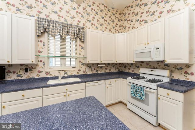 6872 SADDLE RUN WAY, Gainesville, VA 20155