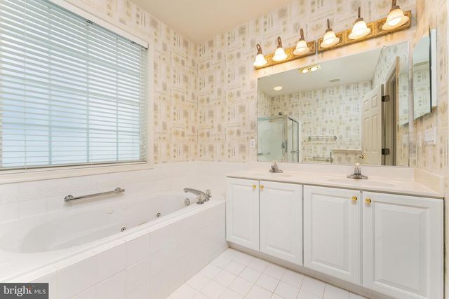 6872 SADDLE RUN WAY, Gainesville, VA 20155