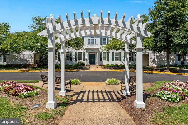 6872 SADDLE RUN WAY, Gainesville, VA 20155