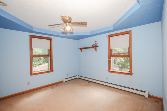 8 Raelynn Drive, Derry, NH 03038