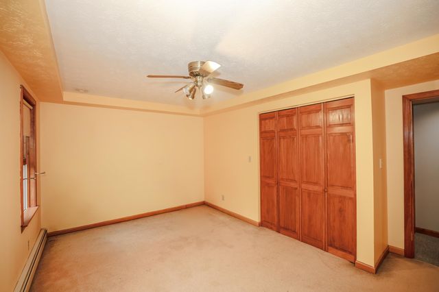 8 Raelynn Drive, Derry, NH 03038