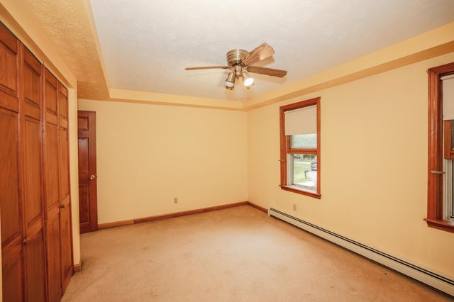 8 Raelynn Drive, Derry, NH 03038