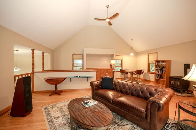 8 Raelynn Drive, Derry, NH 03038
