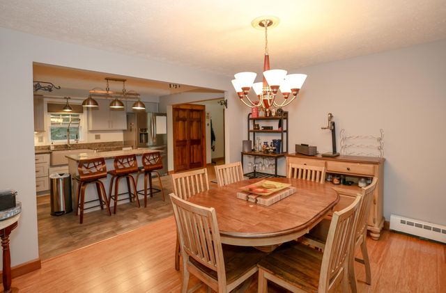 8 Raelynn Drive, Derry, NH 03038