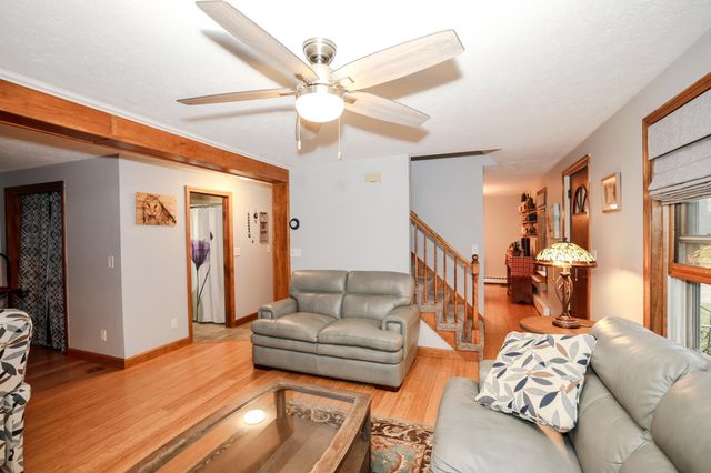 8 Raelynn Drive, Derry, NH 03038