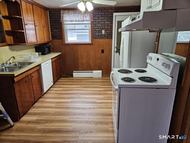 44-46 Hoyt Street 1, Danbury, CT 06810