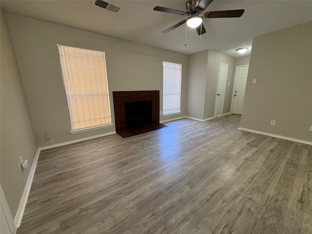 2609 Isbella Drive, Grand Prairie, TX 75052