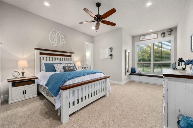 221 Palomino CV, Jarrell, TX 76537