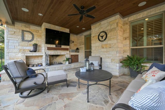 221 Palomino CV, Jarrell, TX 76537