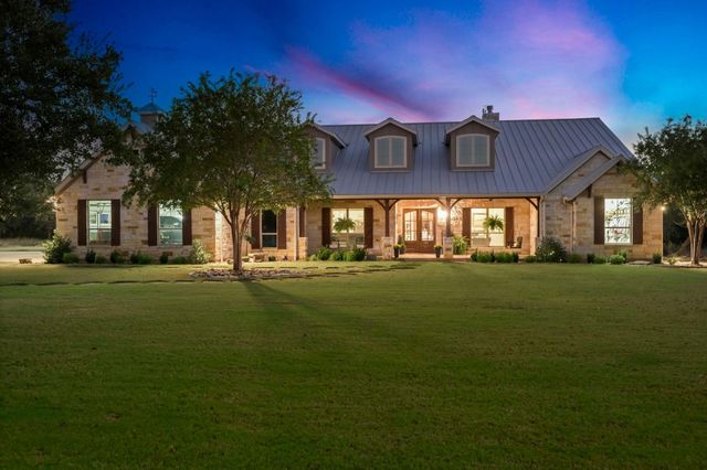 221 Palomino CV, Jarrell, TX 76537