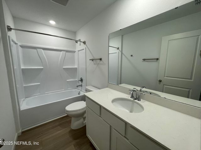 6855 LAKE MIST Lane, Jacksonville, FL 32210