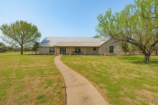 701 Heritage Way, Stephenville, TX 76401