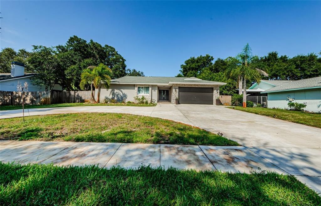 1120 LANCER LN, Tarpon Springs, FL 34689