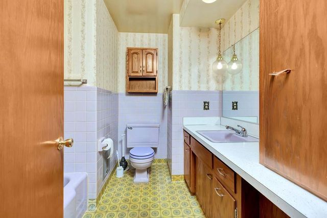 403 PLANK ROAD, Kaukauna, WI 54130