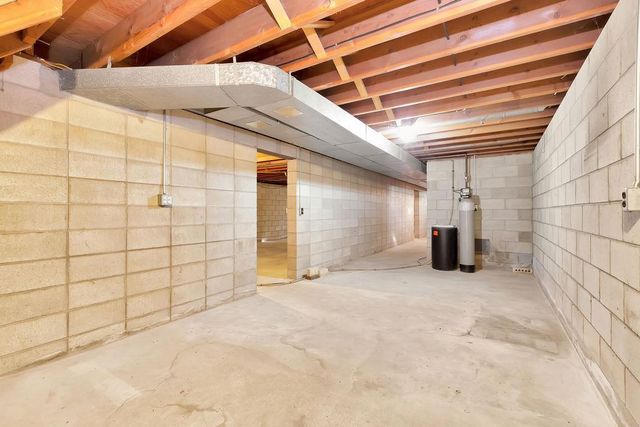 403 PLANK ROAD, Kaukauna, WI 54130