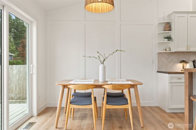 15421 8th Avenue Ct E, Tacoma, WA 98445