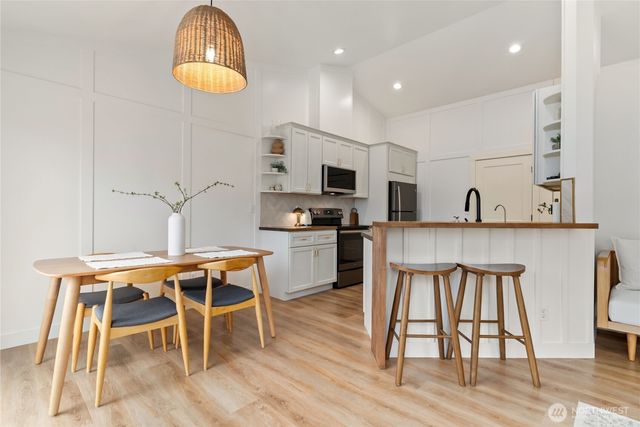 15421 8th Avenue Ct E, Tacoma, WA 98445