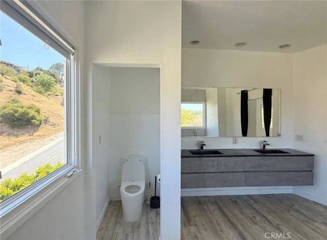 43 Flintlock, Bell Canyon, CA 91307