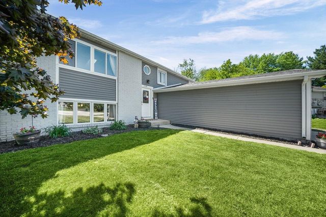3160 Westwind Court, Crown Point, IN 46307