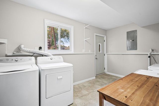 3160 Westwind Court, Crown Point, IN 46307