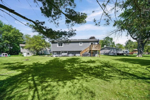 3160 Westwind Court, Crown Point, IN 46307