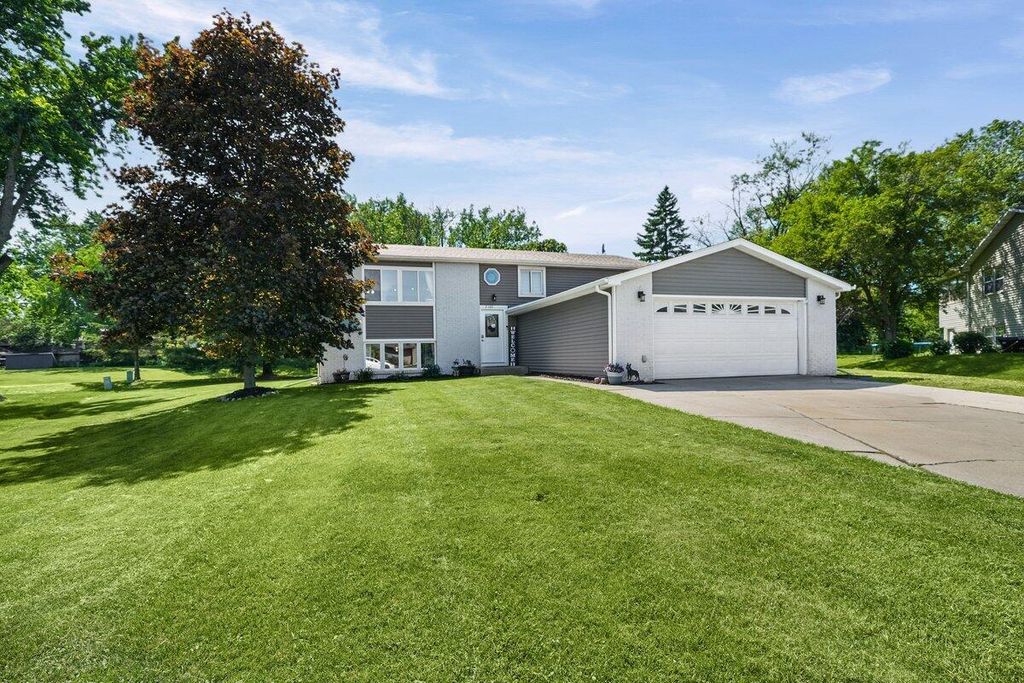 3160 Westwind Court, Crown Point, IN 46307