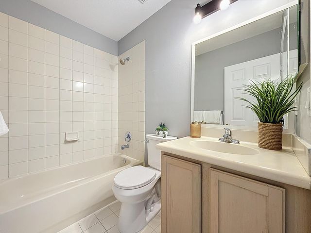 6115 Eaton Street, West Palm Beach, FL 33411