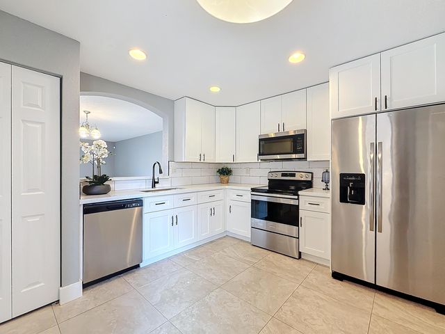 6115 Eaton Street, West Palm Beach, FL 33411