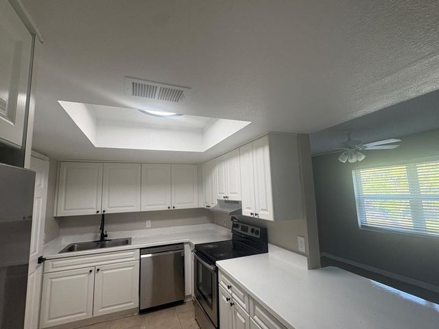 9909 SWEEPSTAKES LANE 7, Orlando, FL 32837