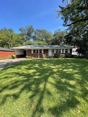 820 Ash Street, Conway, AR 72034