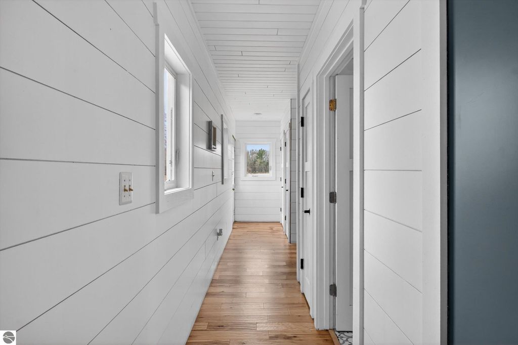 Image 13 of property listing at 6410 W Madison Road, Alma, MI 48801