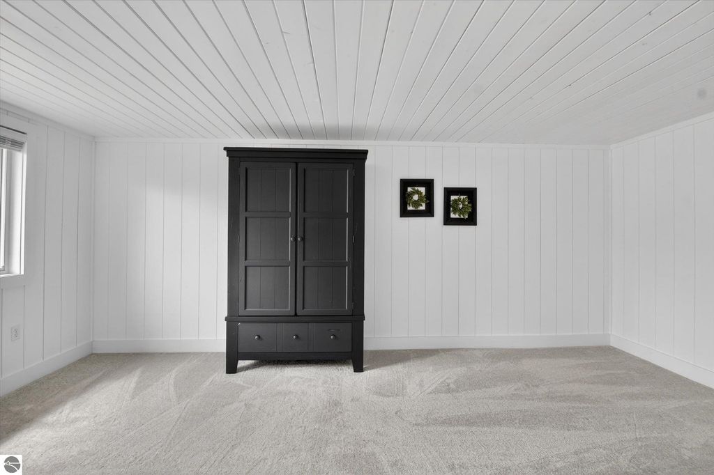 Image 25 of property listing at 6410 W Madison Road, Alma, MI 48801