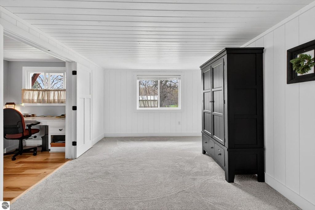 Image 26 of property listing at 6410 W Madison Road, Alma, MI 48801