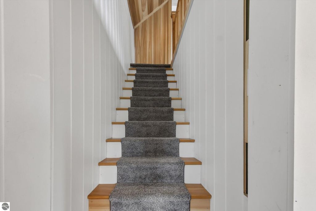 Image 27 of property listing at 6410 W Madison Road, Alma, MI 48801