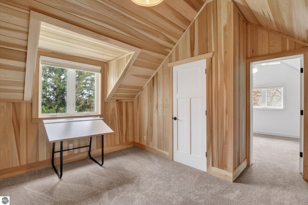 Image 33 of property listing at 6410 W Madison Road, Alma, MI 48801