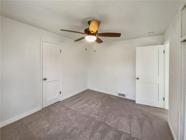 4444 N Chestnut Avenue, Kansas City, MO 64117