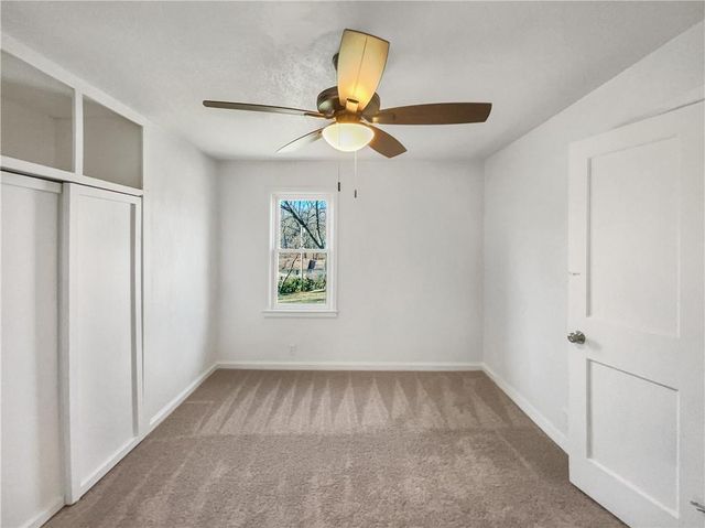 4444 N Chestnut Avenue, Kansas City, MO 64117