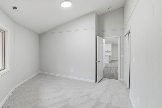 5614 Fairfield LN, Hayes, VA 23072