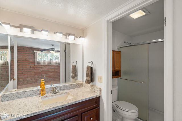 7640 W Maverick Road, Sahuarita, AZ 85629