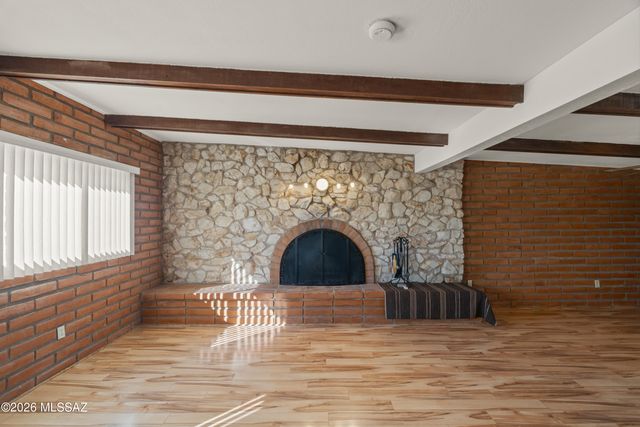 7640 W Maverick Road, Sahuarita, AZ 85629