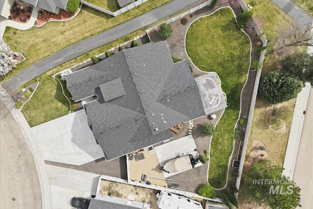 319 Sunderland St, Caldwell, ID 83605