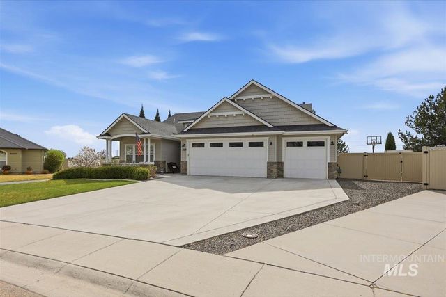 319 Sunderland St, Caldwell, ID 83605