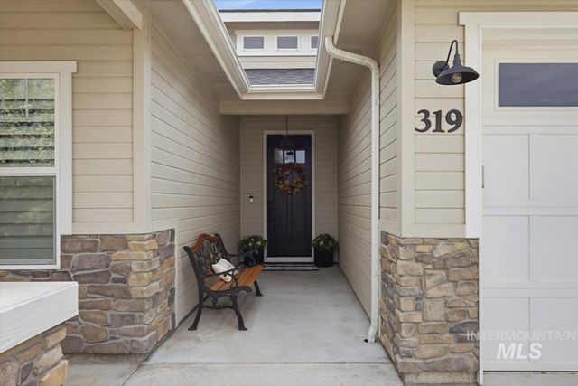319 Sunderland St, Caldwell, ID 83605