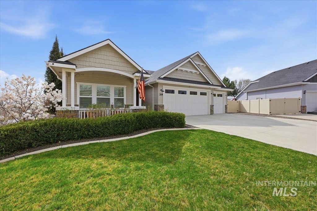319 Sunderland St, Caldwell, ID 83605