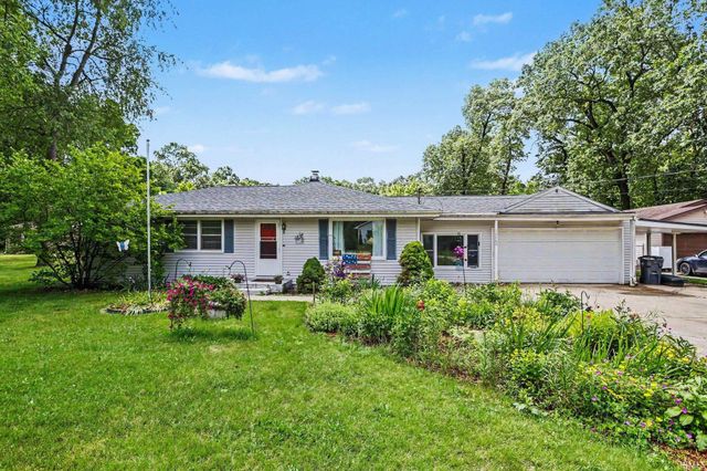 26660 Lakeview Drive, Elkhart, IN 46514