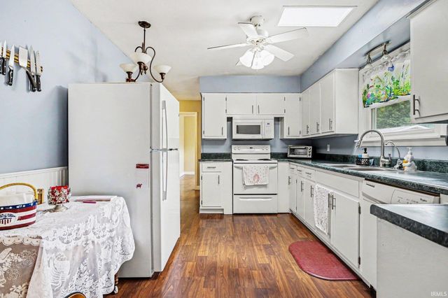 26660 Lakeview Drive, Elkhart, IN 46514