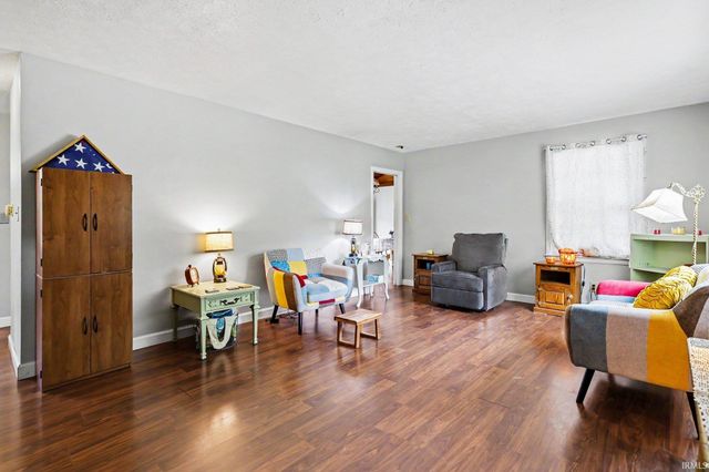 26660 Lakeview Drive, Elkhart, IN 46514