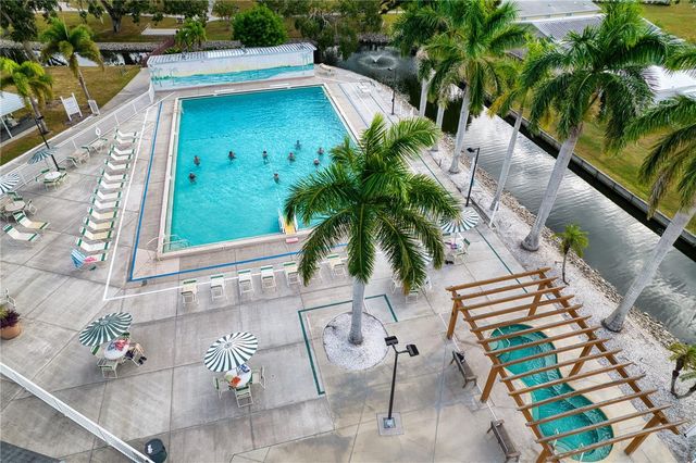 3222 ASPEN TERRACE, Sarasota, FL 34237