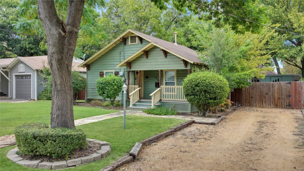 914 W Sunset Street, Grapevine, TX 76051 — photo 3