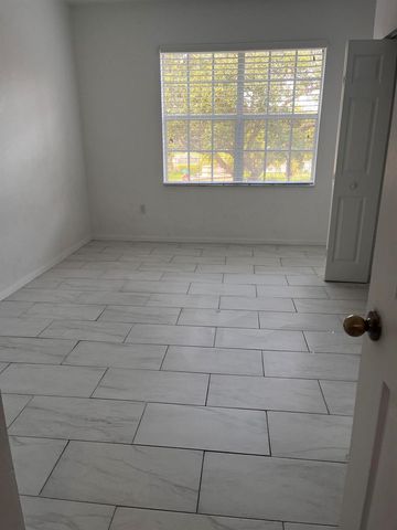 2622 57th Circle 2262, Vero Beach, FL 32966